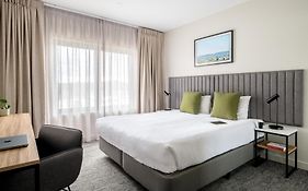 Quest Albury Hotel